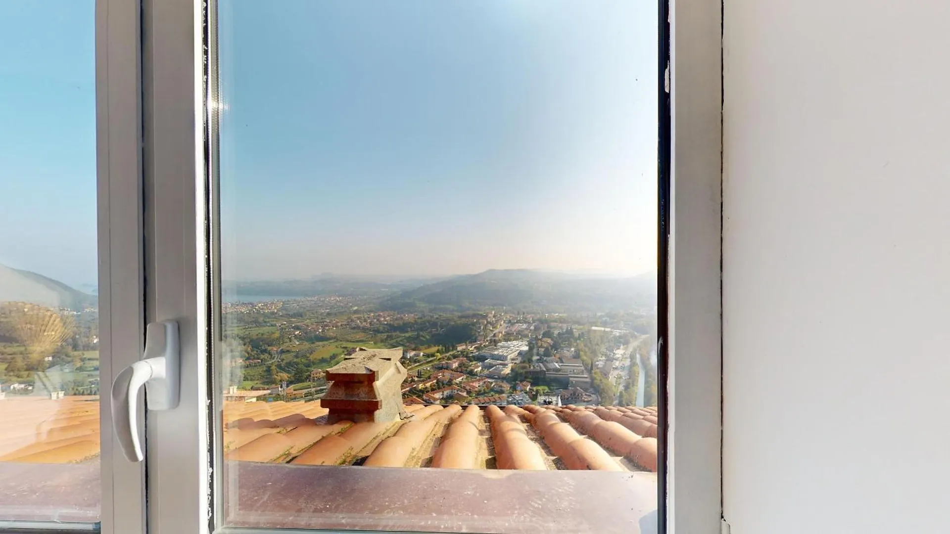 Terrazza Sul Golfo By Bookinggardalake Villanuova sul clisi Daire