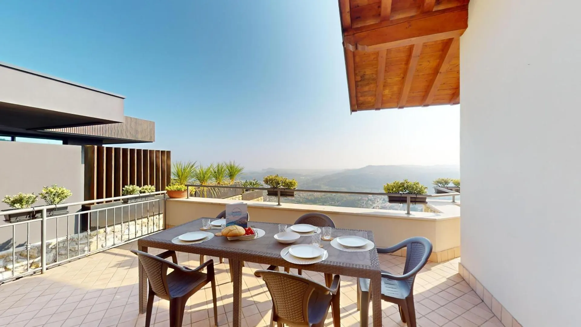 Daire Terrazza Sul Golfo By Bookinggardalake Villanuova sul clisi İtalya